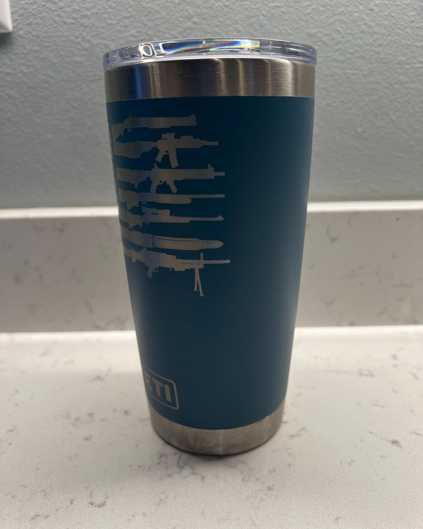 Yeti 20 oz tumbler